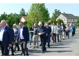 Bittprozession an Pfingstmontag (Foto: Karl-Franz Thiede)